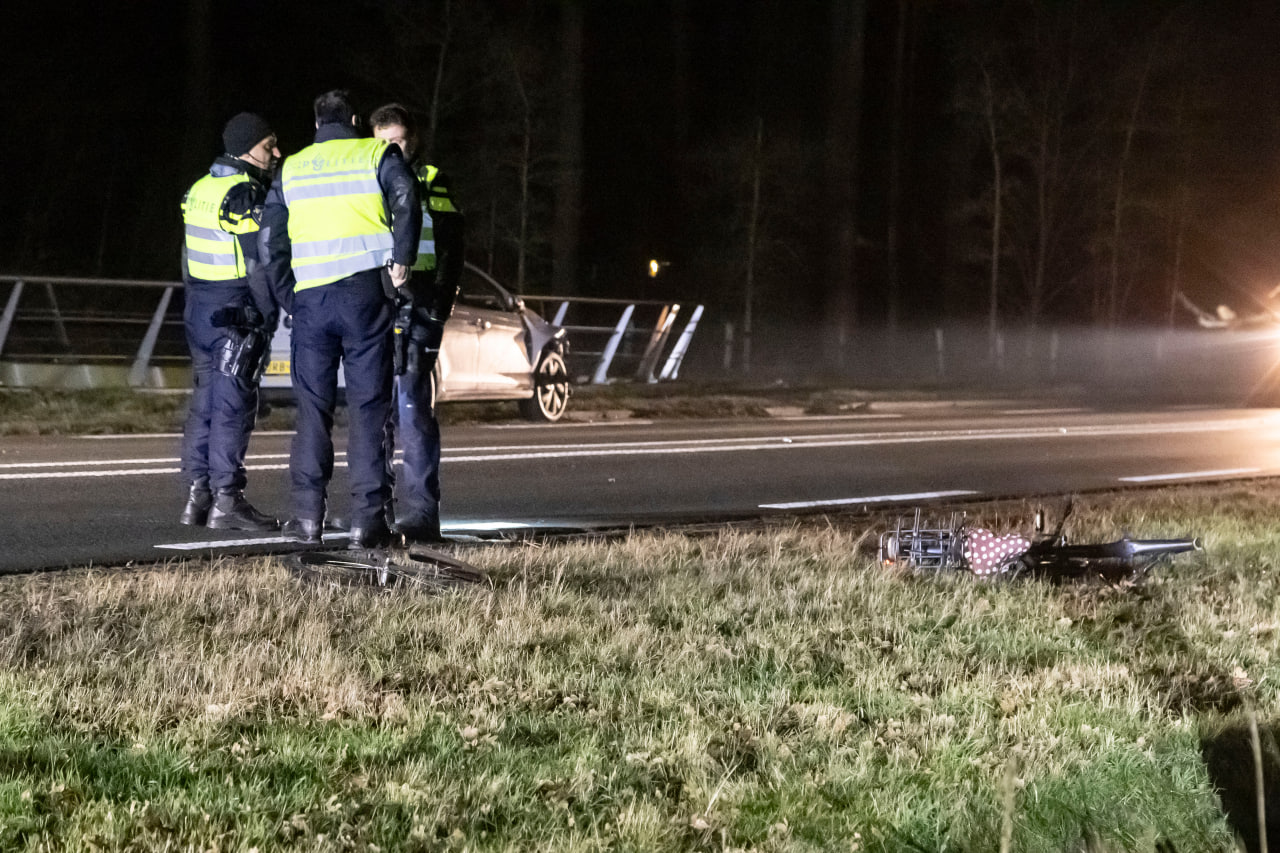 Fietser ernstig gewond bij aanrijding op N350 bij Wierden RegioNews