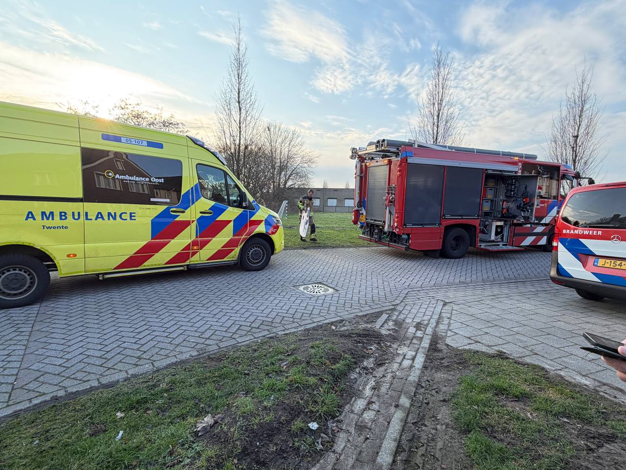 Ernstig ongeval in Markelo: persoon raakt vast op hek bij Keppels